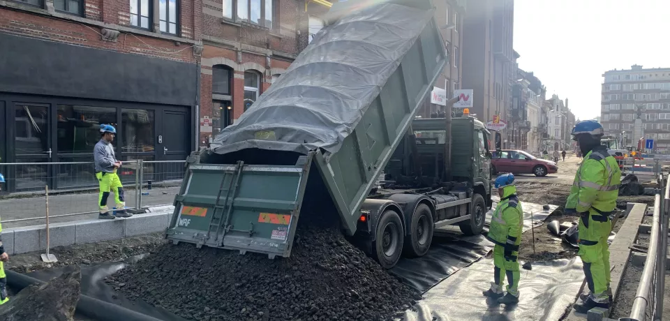 Empierrements 0/63 en sous-fondations des trottoirs, zones de stationnement et voiries